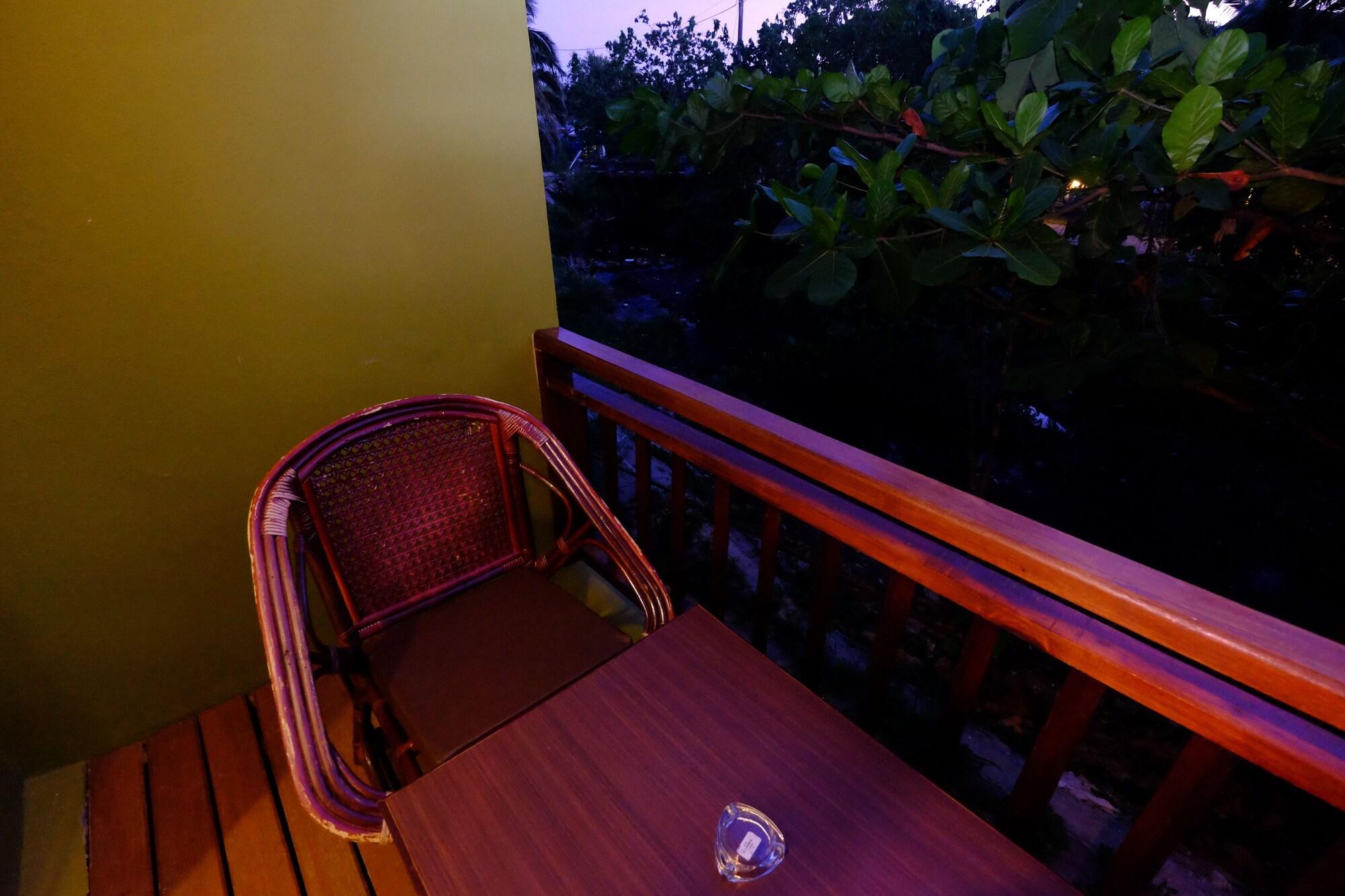 The Peace Tara House Hotel Koh Lanta Ngoại thất bức ảnh