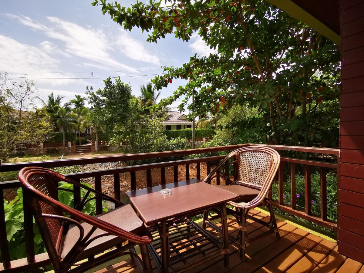 The Peace Tara House Hotel Koh Lanta Ngoại thất bức ảnh